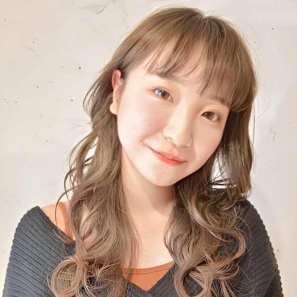 ナチュラルブラウン/ゆる巻き/顔周りレイヤー