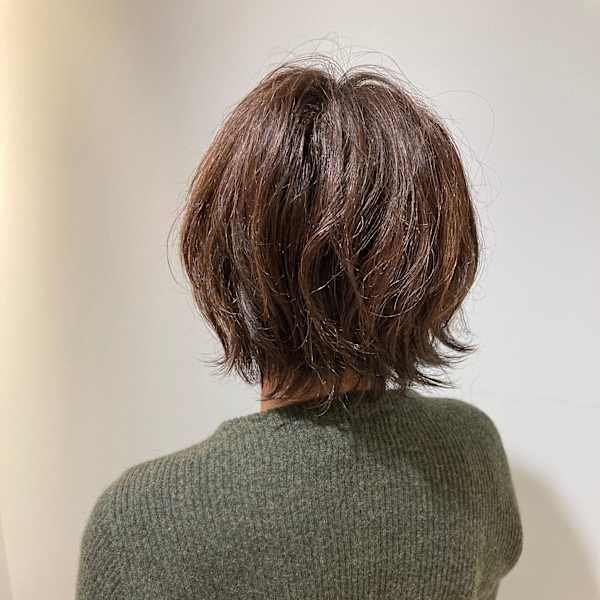 くびれショートフェミニンウェーブスタイリング簡単パーマ