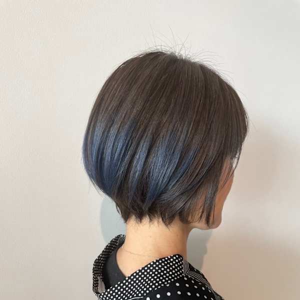 ショートボブ