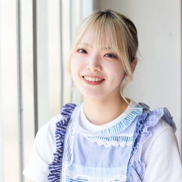 FELICITA【フェリチタ】のスタッフ紹介。ハガネフウカ
