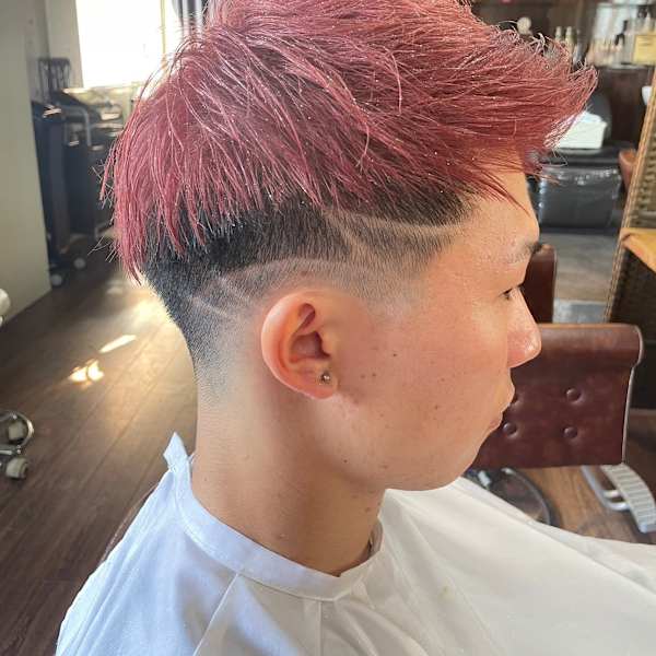 レッドカラー×スキンフェード