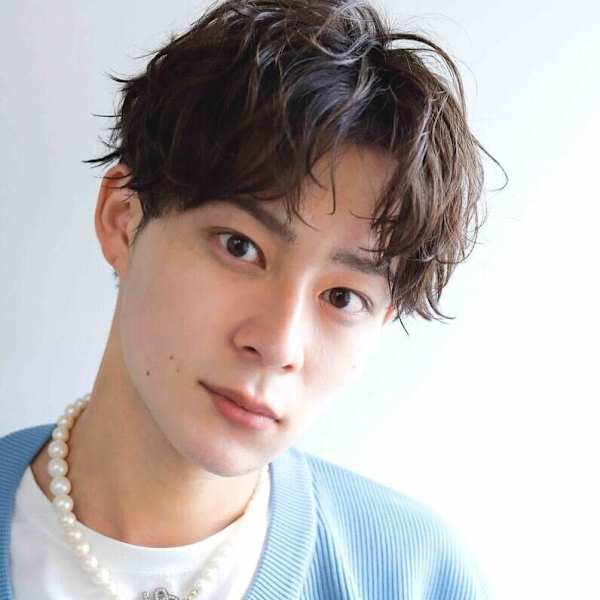 ニュアンスパーマ　センタパート　ツーブロック　爽やか　20代|全室完全個室Men's hair salon STELLA