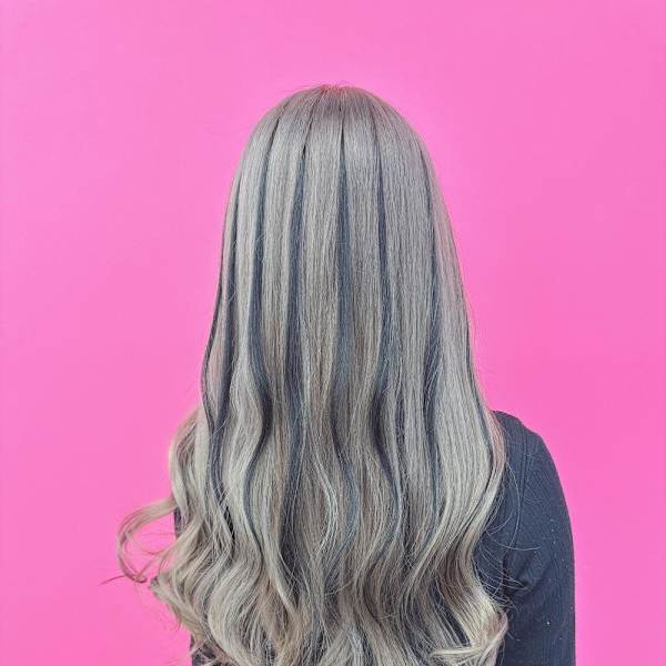 ハイトーンヘアに映える!ローライトstyle!