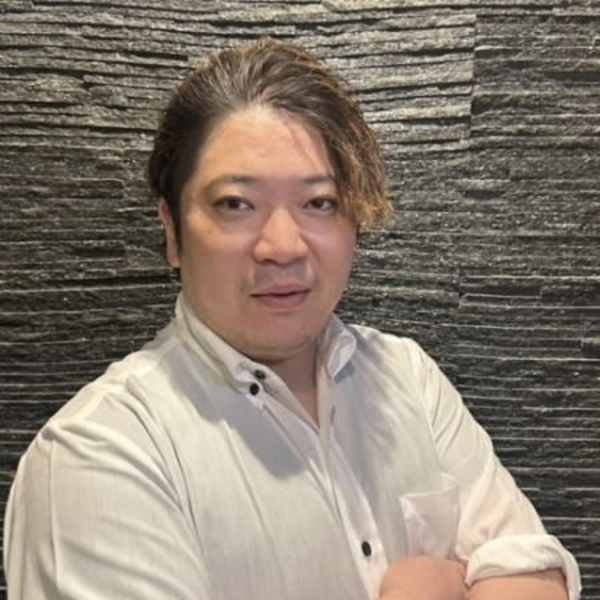 ヒロ銀座ヘアーサロン 五反田店【ヒロギンザヘアーサロンゴタンダテン】のスタッフ紹介。横倉良之