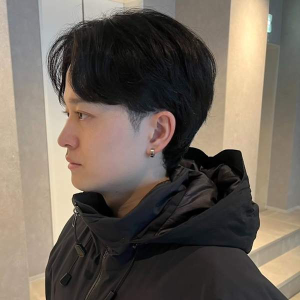 マッシュショート　ツーブロック　センターパート　眉毛カット|Men's Salon bloc