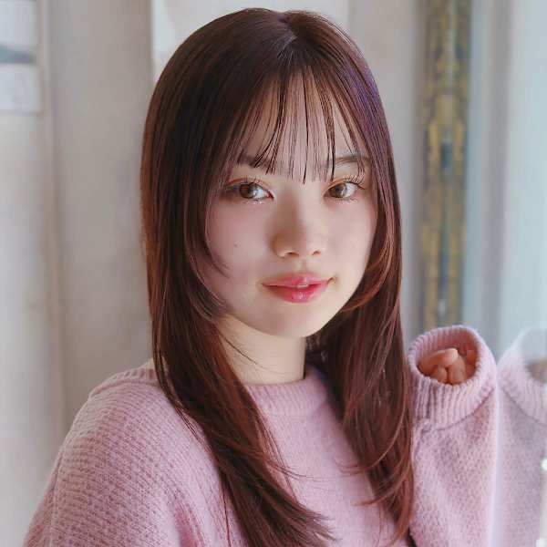 顔周りレイヤースタイル