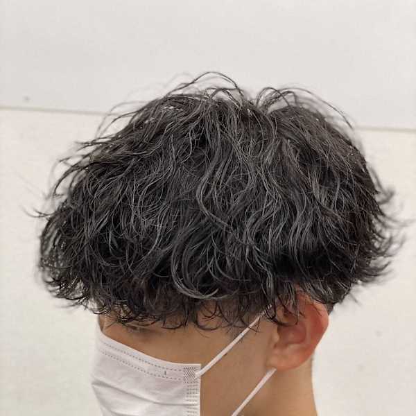 スパイキーショートツイストスパイラルパーマ|veretta. 枚方店