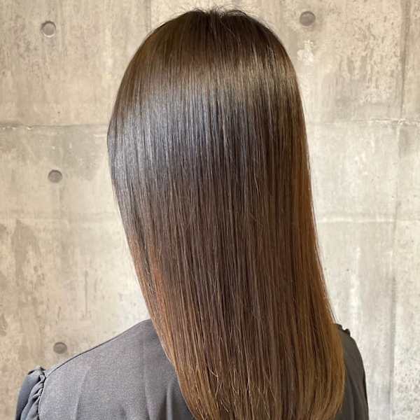 オリーブベージュ 髪質改善 ダメージレスカラー サラツヤ|ROCA by teatro hair salon