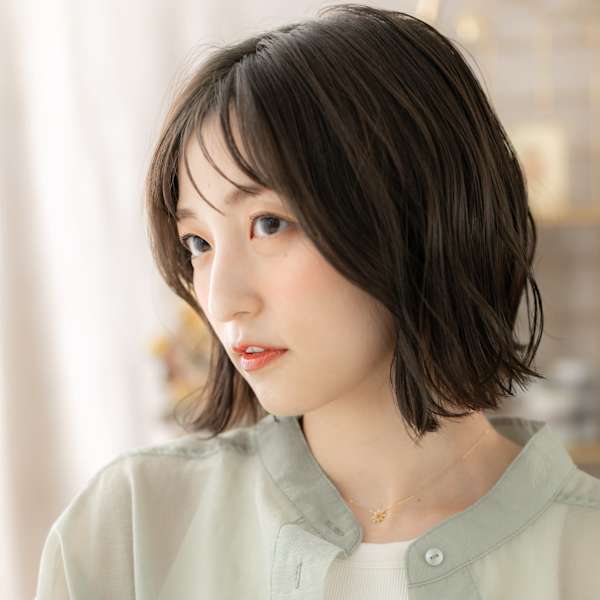 外ハネアッシュグレージュ小顔クセ毛風ボブ　くすみベージュ|COVER HAIR bliss【カバーヘア ブリス】大宮/大宮西口店
