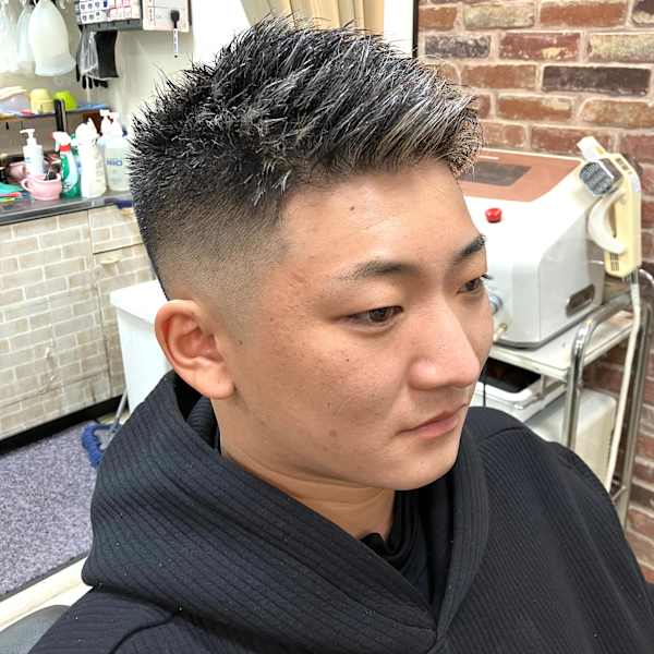 フェードカット+ハイライト