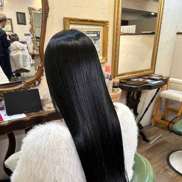 ミネコラ×就活カラー|veretta. 枚方店