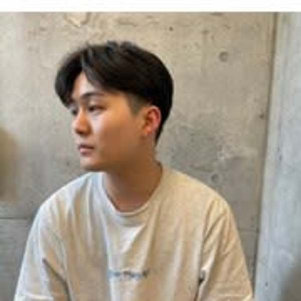 地下風ストレート　ツーブロック　刈り上げ　代官山　中目黒