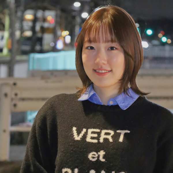 顎ライン外ハネスタイル