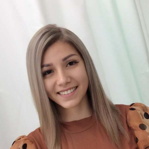 ミルクティーカラー