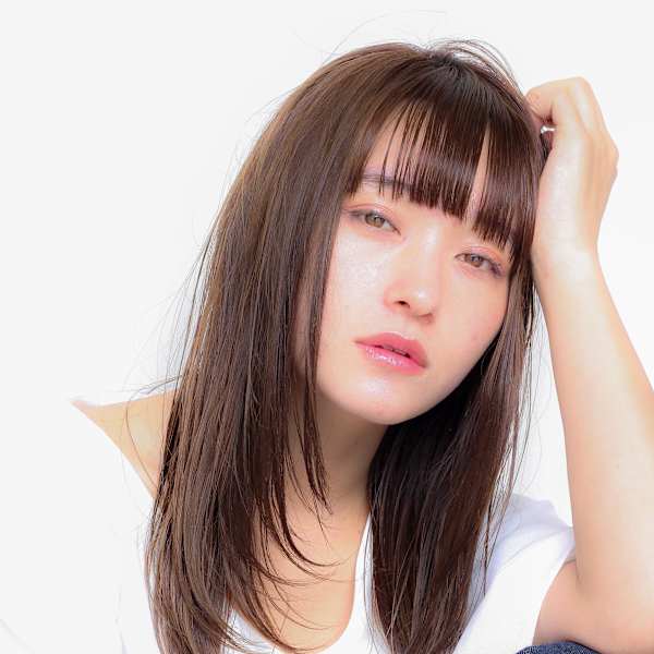 ぱっつん前髪レイヤーカット/ウルフ&フェイスレイヤー