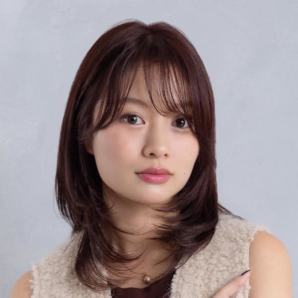 小顔魅せレイヤーカット