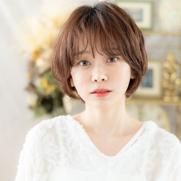 大人可愛いフェザーバング甘めマッシュパーマ　フェザーショート