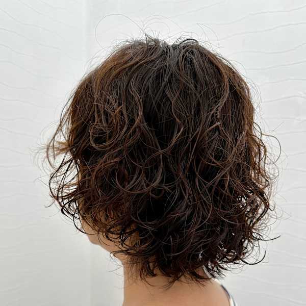 ミディアムボブ×ウェーブパーマ