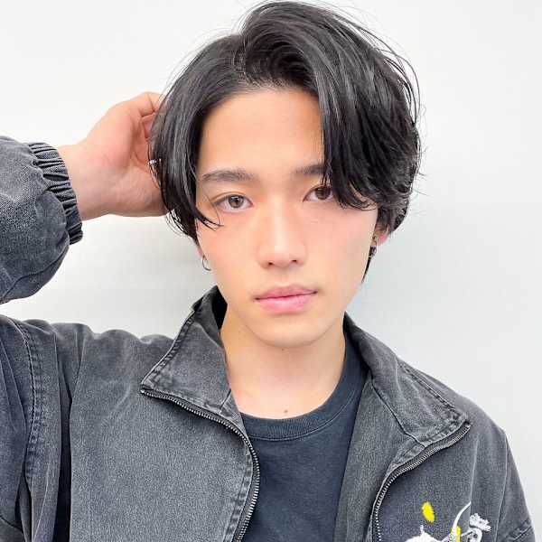 20代30代40代黒髪センターパートメンズカット|eyesburg W/est 清澄白河 髪質改善/ショート/メンズ/ヘッドスパ