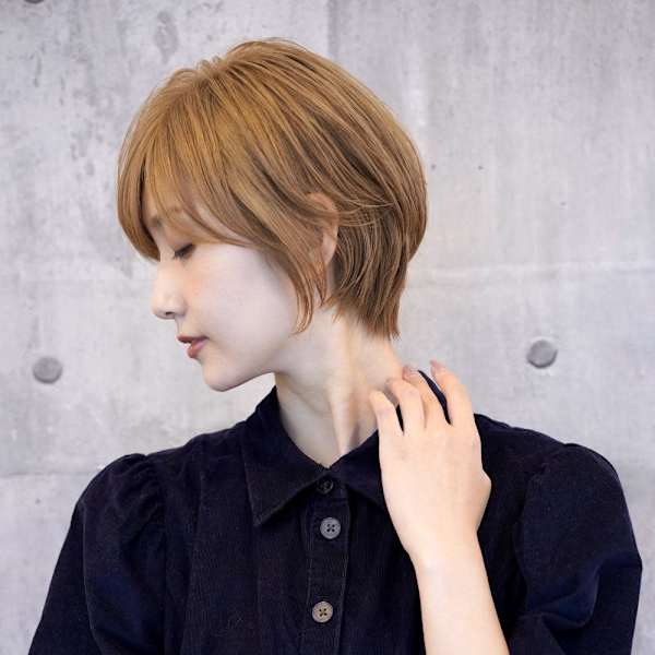 20代30代40代/くびれショート/くすみベージュ