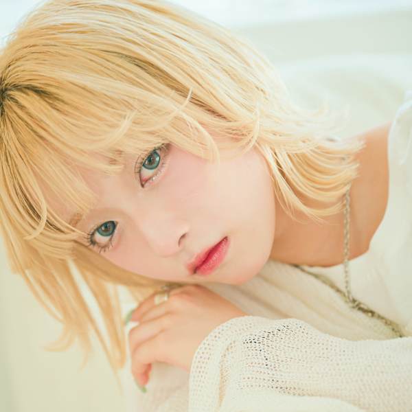 束感ブロンドボブウルフ