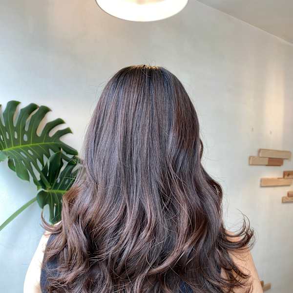【20代・30代オススメ】レイヤーカット・グレージュカラー