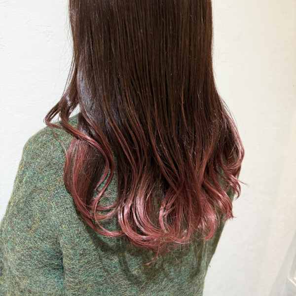 ロングヘアチェリーピンクグラデーション
