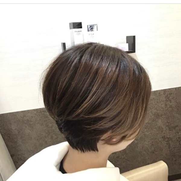 大人かわいい ナチュラル/前下がりショート|HAIR SPACE Charme