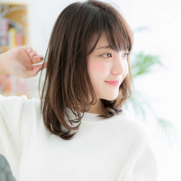 ココアベージュでストカールロングボブ