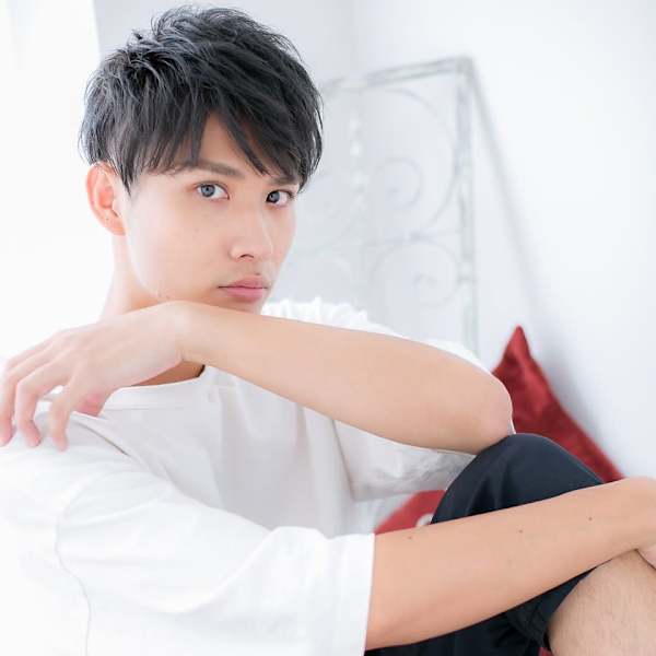 くせ毛風パーマでモテ髪に!b