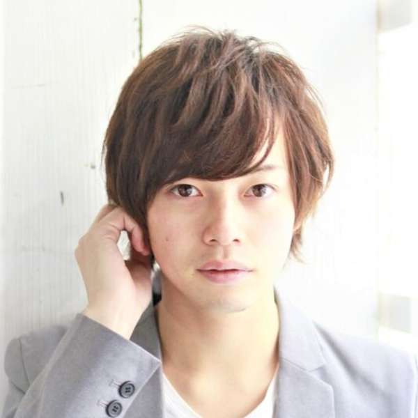 神木隆之介風髪型 無造作ナチュラルミディ 束感ネオウルフ