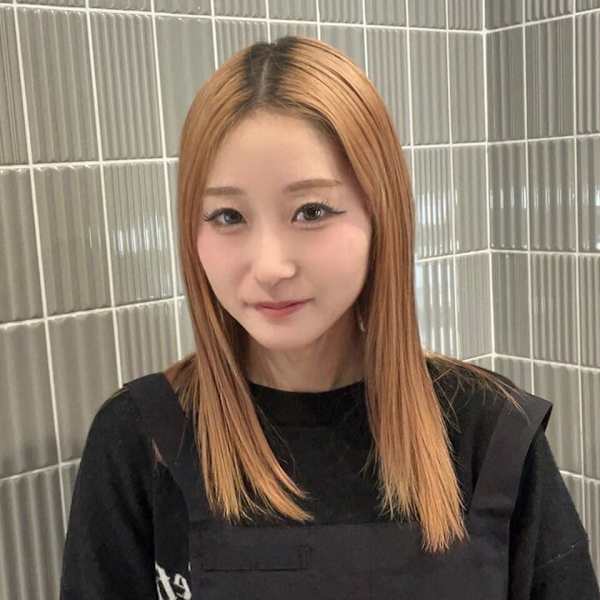 Lily eye & nail 立川［まつ毛エクステ 美眉］【リリー アイ アンド ネイル パリジェンヌ ハリウッドブロウ】のスタッフ紹介。アサ