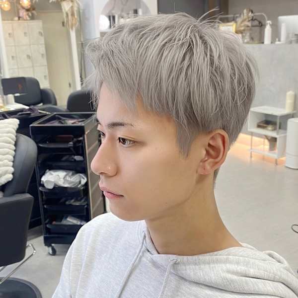 ハイトーンスパイキーショート|XELM Beauty salon