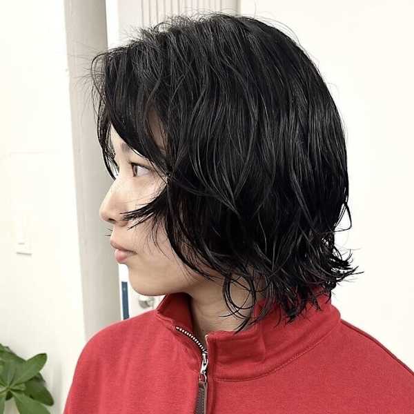 黒髪レイヤーボブ×くせ毛風パーマ