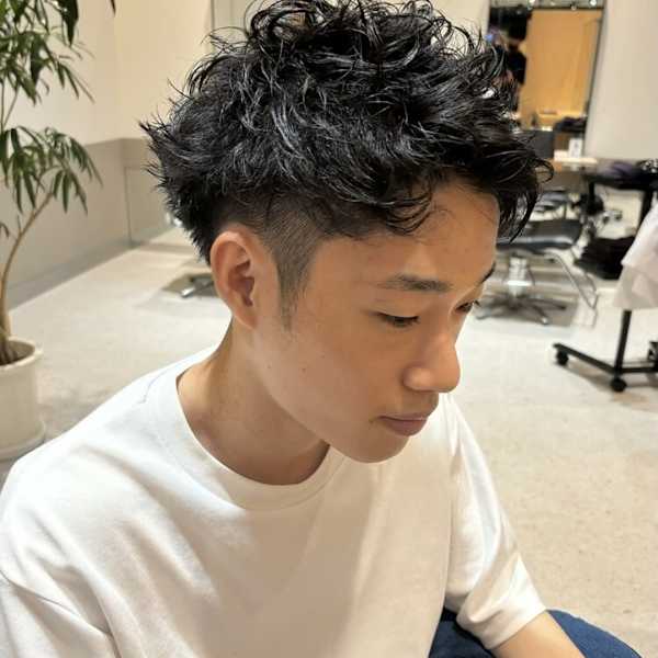 清潔感バツグン◎刈上げスタイル