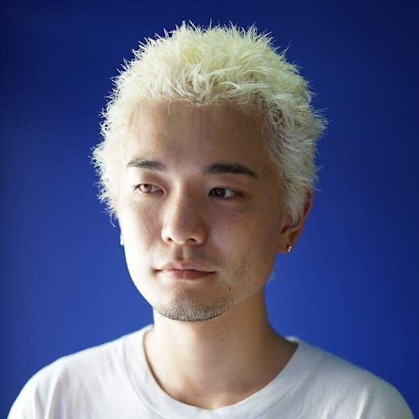 10代20代 ブリーチ  イージーパーマ スパイキーショート