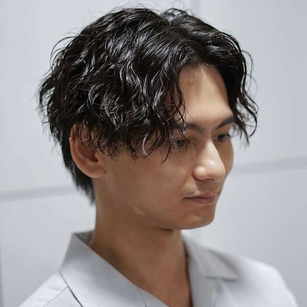 10代20代メンズツイストスパイラルセンターパートマッシュ