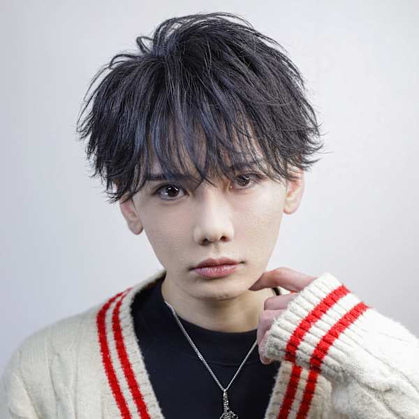 シースルーフェザーショート