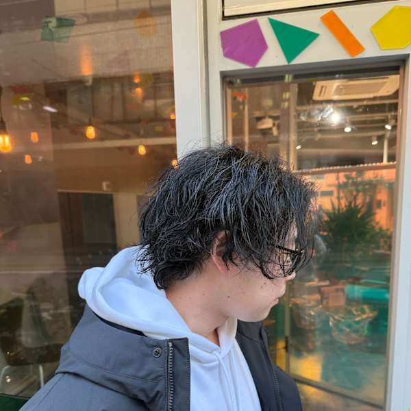 ミディアムセンターパート/ナチュラル波パーマ|Riganuts 池袋店