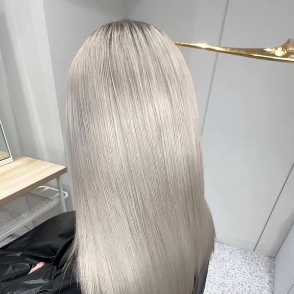 【ブリーチ縮毛矯正】プラチナブリーチストレート×髪質改善|髪質改善/縮毛矯正専門店Hailey