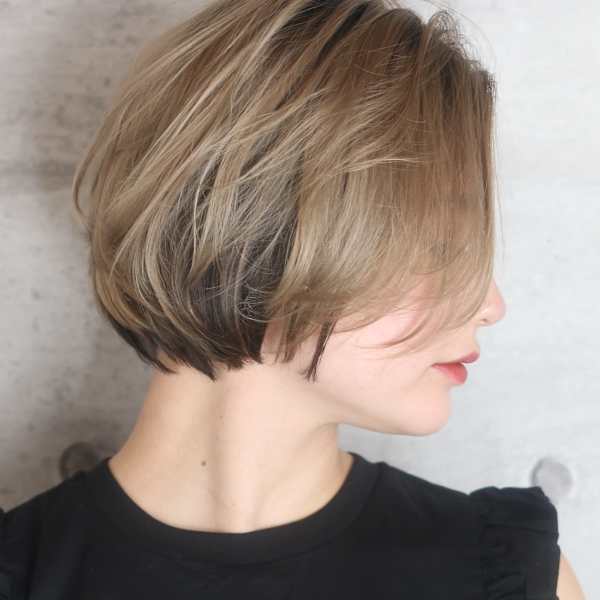 ショート・ボブ/白髪ぼかし/ハイライト/絶壁解消/