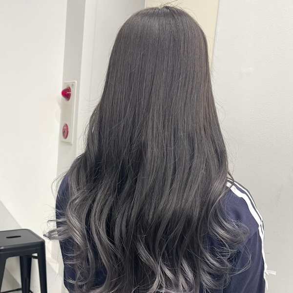 グラデーション　シルバー