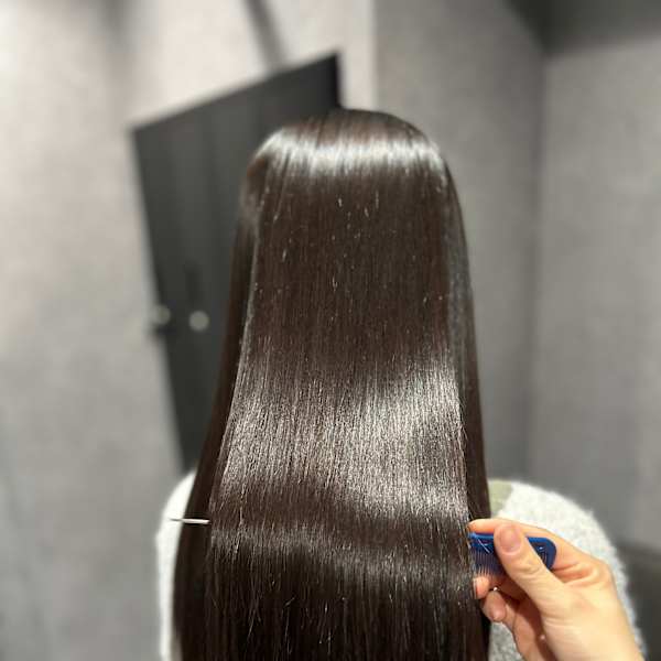 サラ艶美髪縮毛矯正