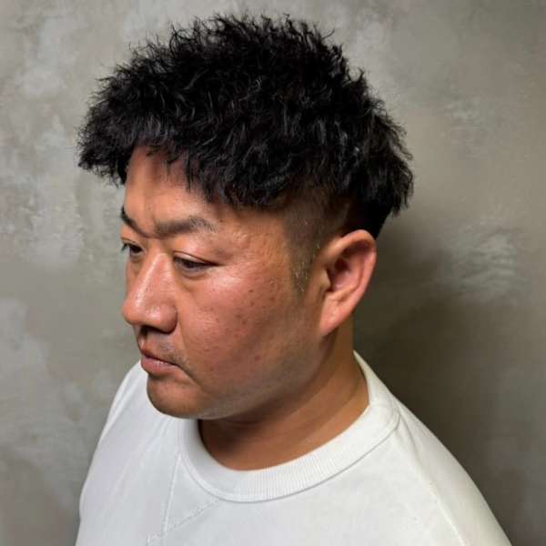 ツイストスパイラルパーマ 刈り上げショート 30代40代|全室完全個室 THIS IS BARBER 4th