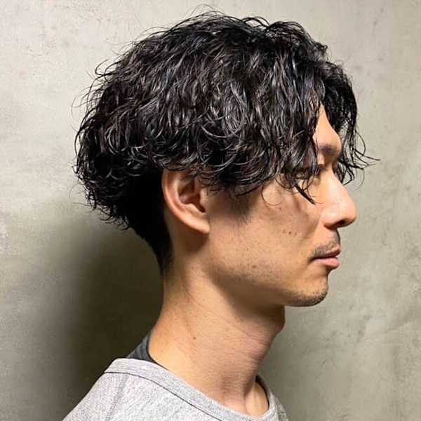 波巻きパーマ センターパート ツーブロック 30代 40代