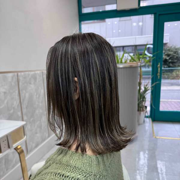 【大人ヘアー★】ナチュラル外ハネボブ×ハイライトカラー