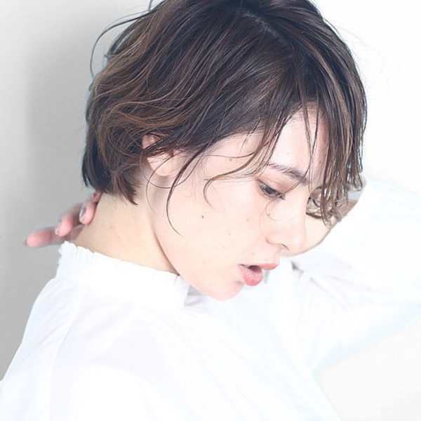 ショート・ボブ/白髪ぼかし/ハイライト/絶壁解消/