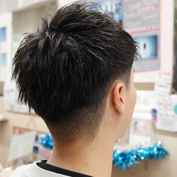 爽やかメンズショート|シェービング&眉毛カット 花花須磨店