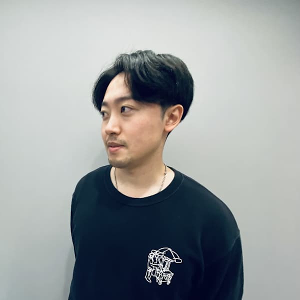 20代/30代/40代/50代/センターパート/メンズカット