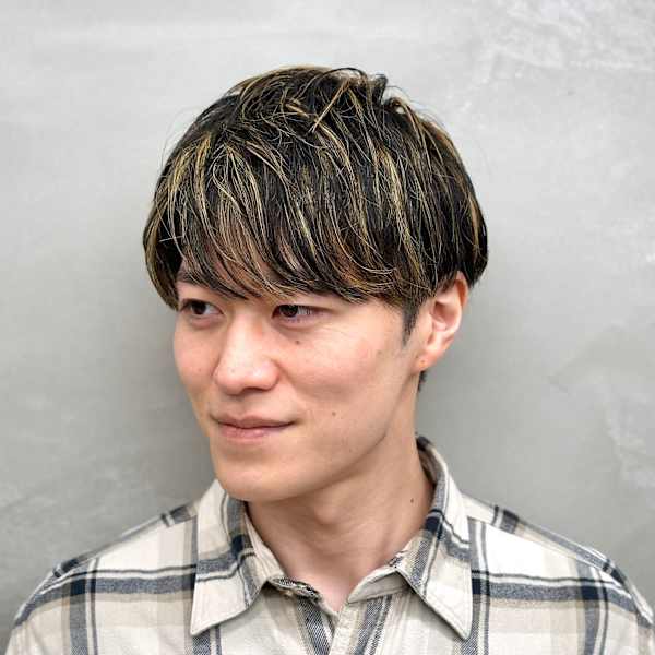 爽やかさ満点 ローフェードメッシュ 金髪